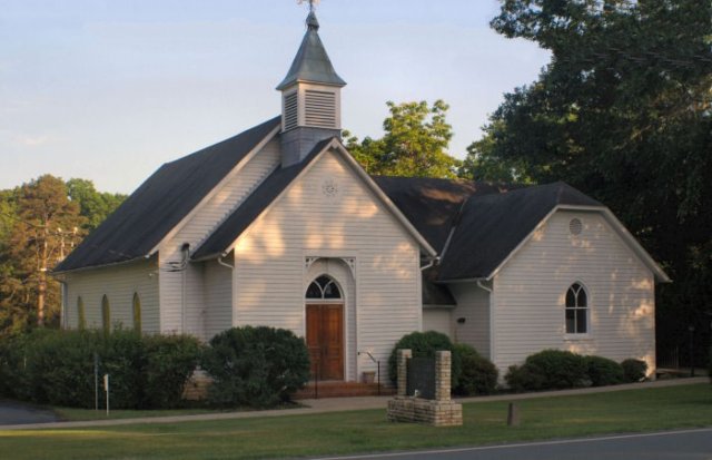 forkunionpresbyterianchurchexterior.jpg